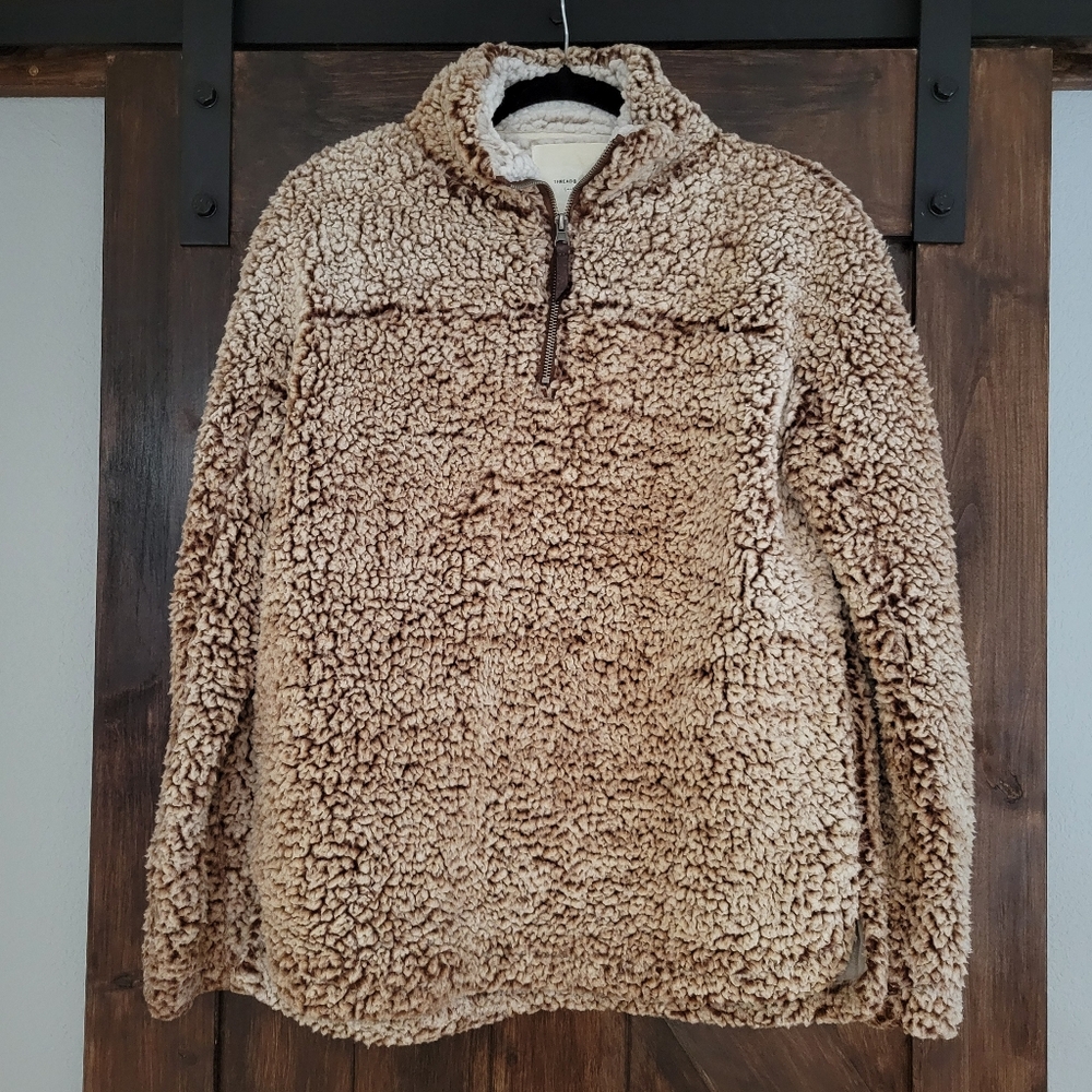 Thread & Supply Wubby Fleece Pullover in Brown Bear size M